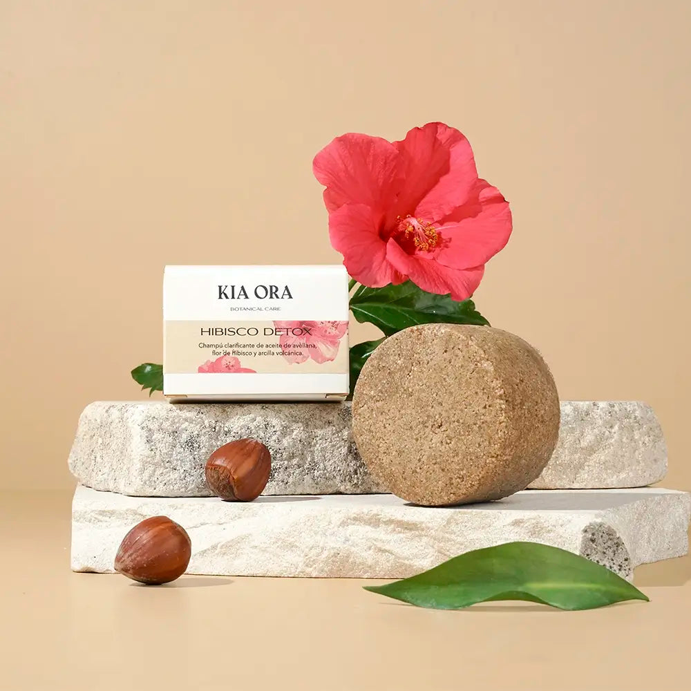 HIBISCO DETOX – Champú clarificante de aceite de avellana, flor de hibisco y arcilla volcánica